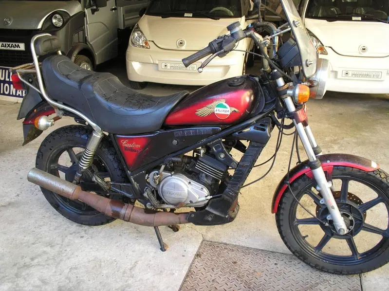 Laverda  custom cu 125 ride
