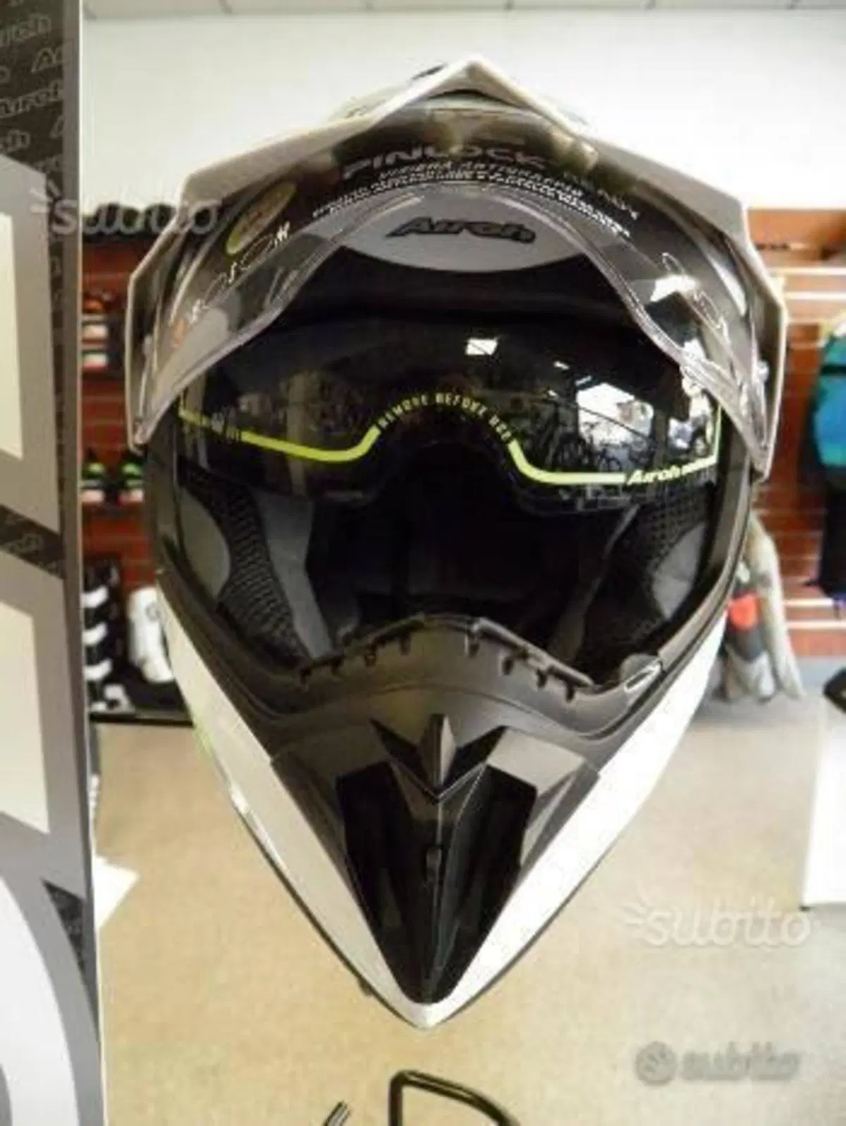 CASCO AIROH MODELLO OFF ROAD S5 COLOR.