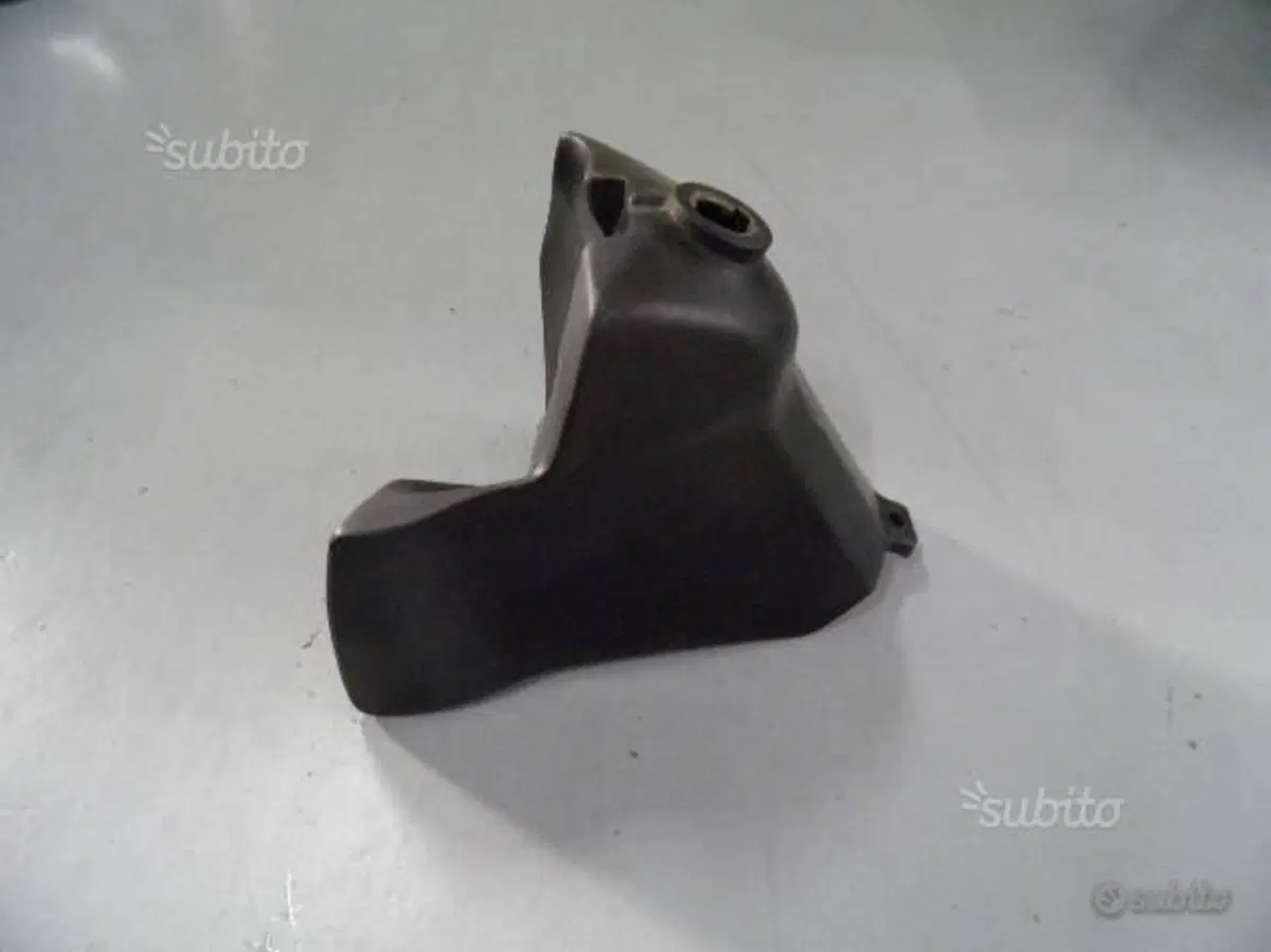 SERBATOIO BENZINA APRILIA PEGASO 125 AP8130895.