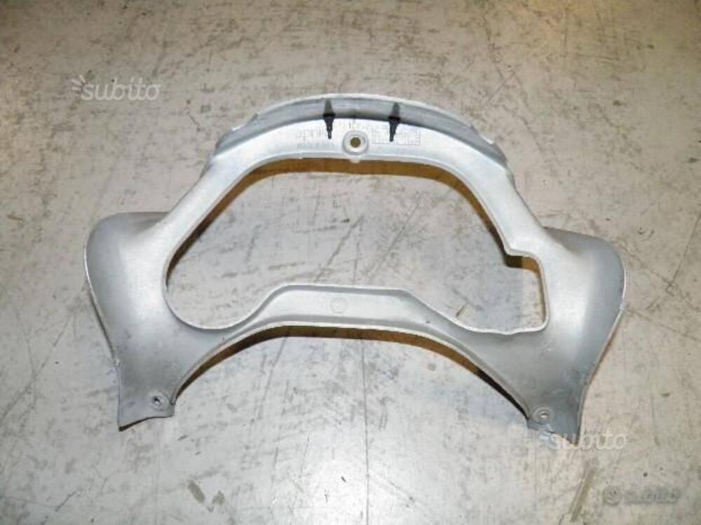 CHIUSURA CARENA USATA PER APRILIA PEGASO 650 III (2)