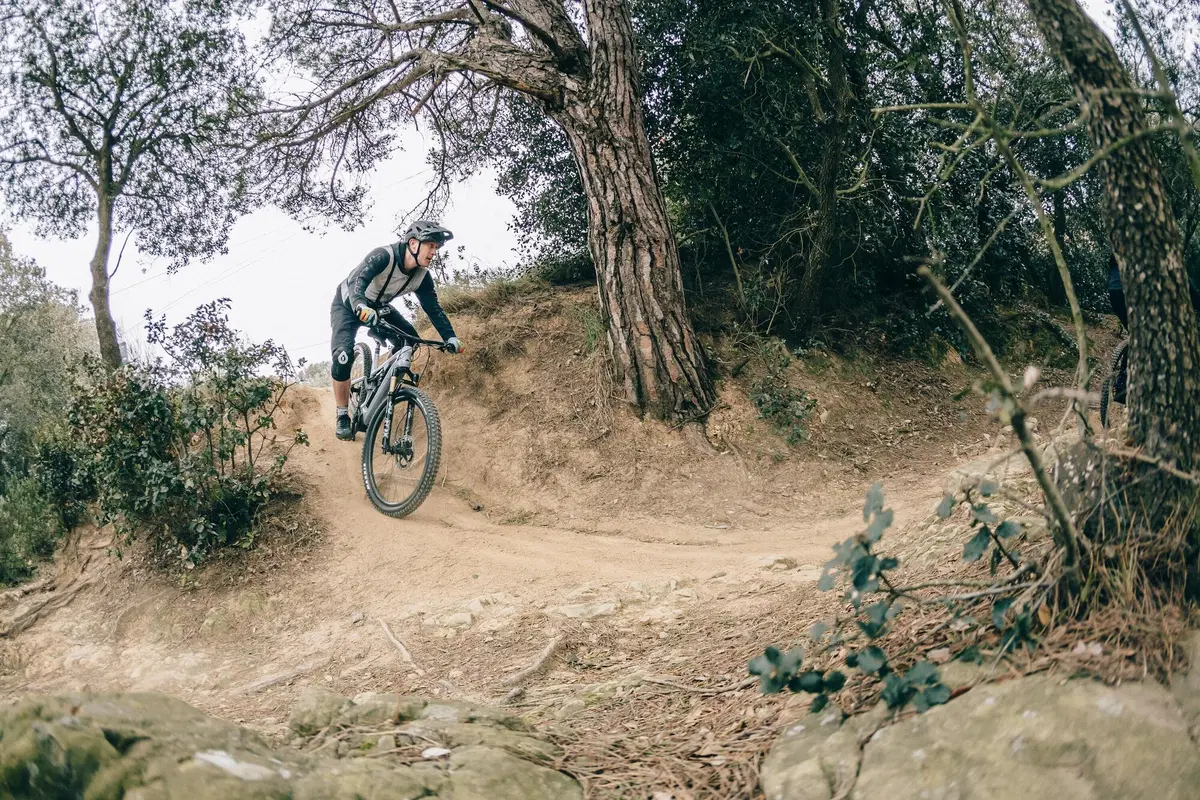 Canyon Spectral: ON. L'eBike quasi perfetta per quasi tutti (11)