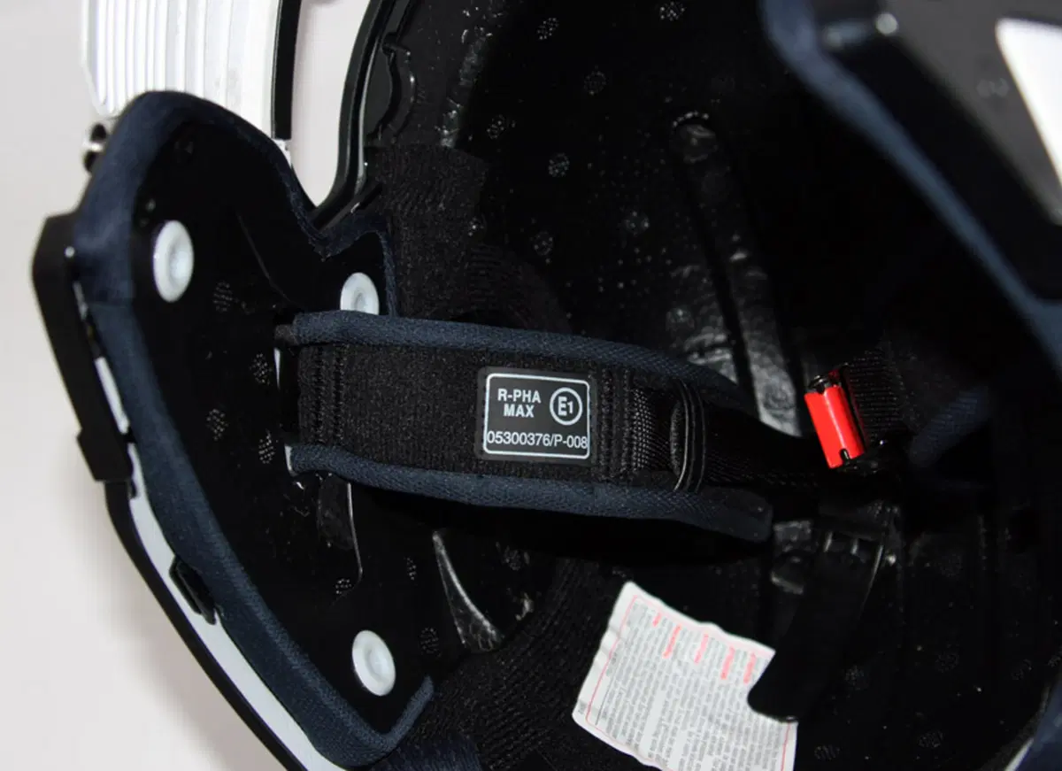 Test caschi. HJC RPHAMAX (19)