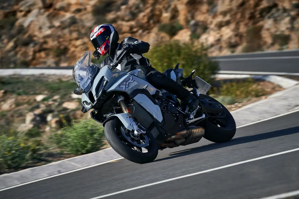 BMW S1000 XR TEST. The boss is back