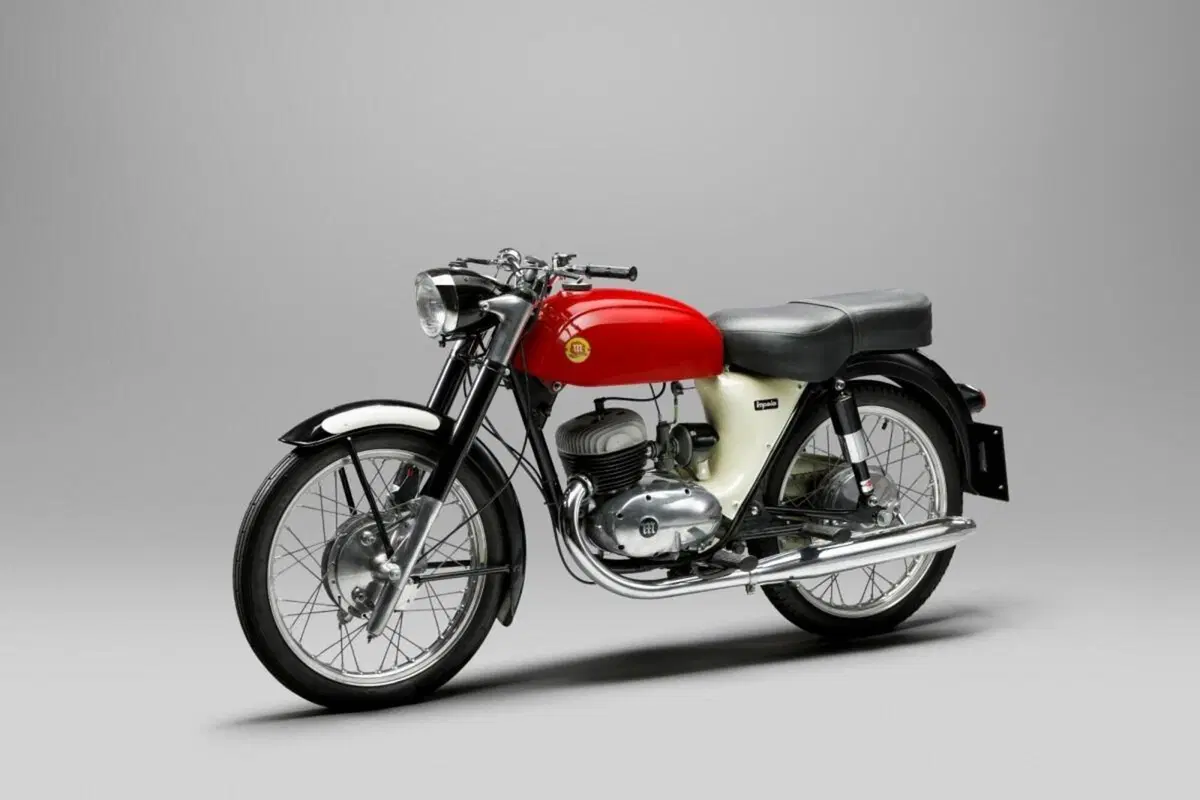 Montesa compie 75 anni. Il logo e le sue moto (4)