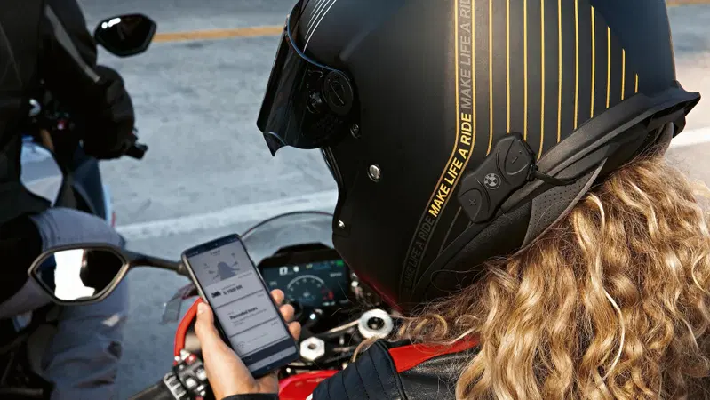 BMW Motorrad: tutta nuova l'app Connected