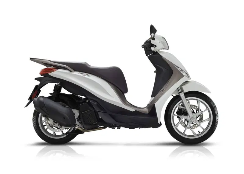 Piaggio Medley 125 (2025 - 26) (3)