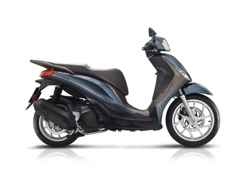 Piaggio Medley 200 (2025 - 26) (2)