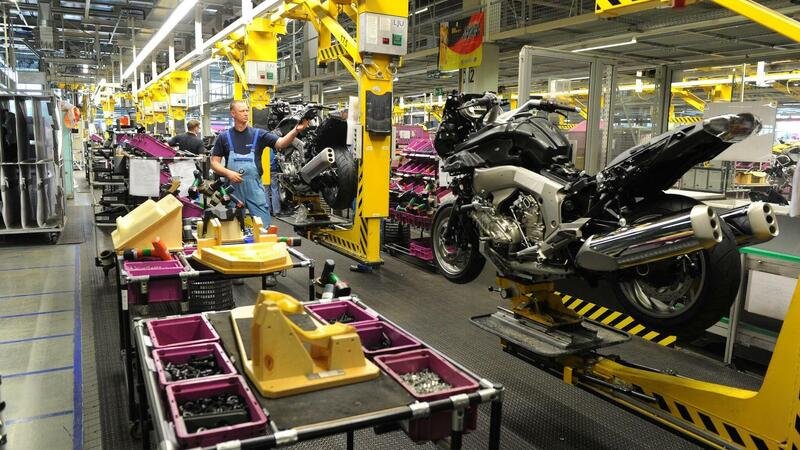 BMW ferma la produzione a Berlino e Harley-Davidson quella negli USA