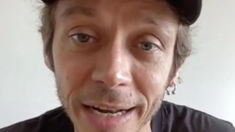 Valentino Rossi in diretta a Casa Sky