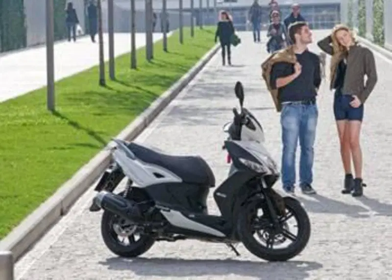Kymco Agility 200i R16 + (2021 - 25) (6)