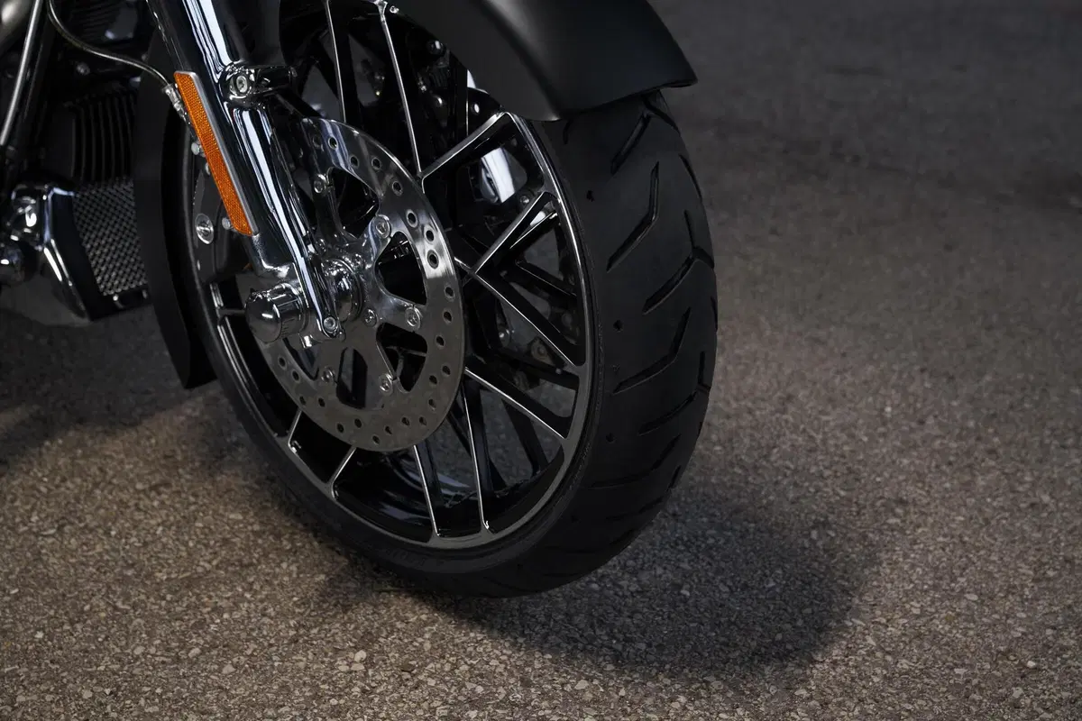  Harley-Davidson: ricambi e accessori di ispirazione custom, performance e bagger (4)