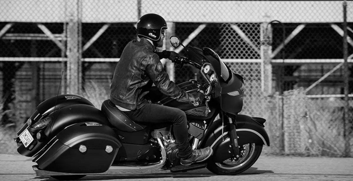 Indian Chieftain Dark Horse (2)