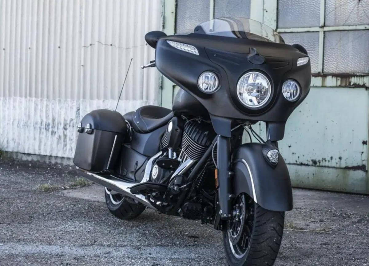Indian Chieftain Dark Horse (7)