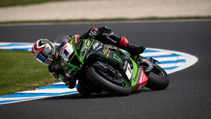 SBK, Jonathan Rea: "Il campionato? L'importante &egrave; che la gente torni a star bene"