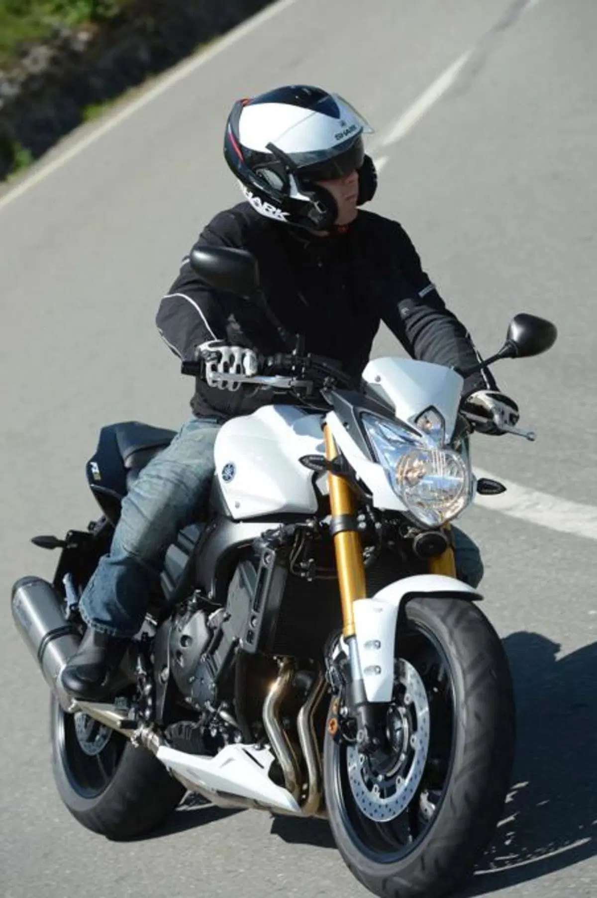 Test caschi. Shark EvoLine series 3 e Shark Speed-R (3)