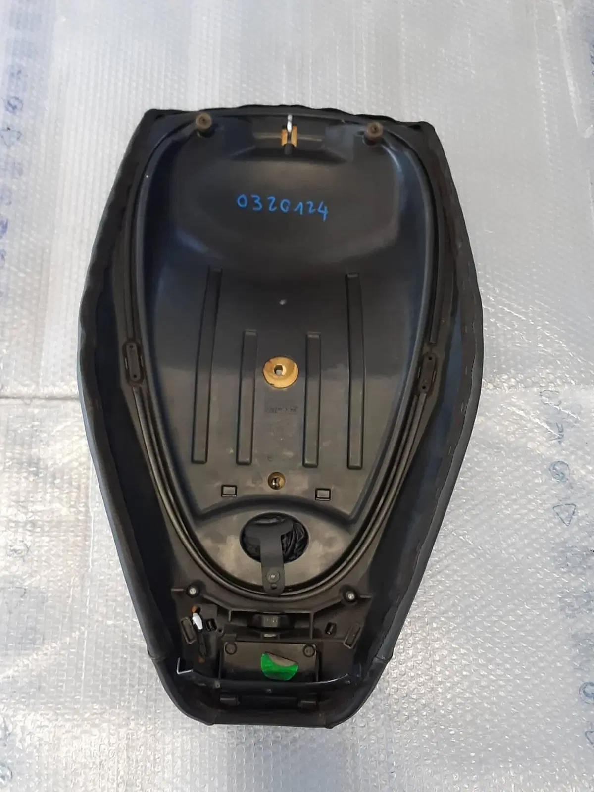 SELLA PIAGGIO MP3 2006-2012 (2)