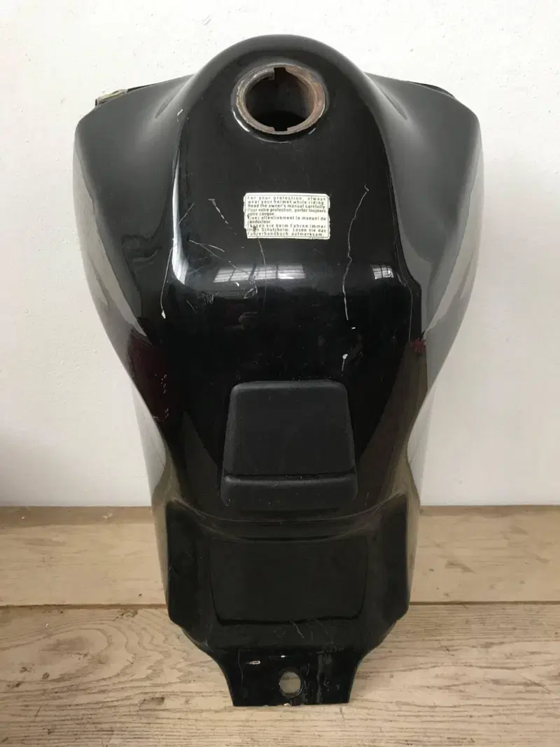 Serbatoio Honda Transalp 600 S.L (4)