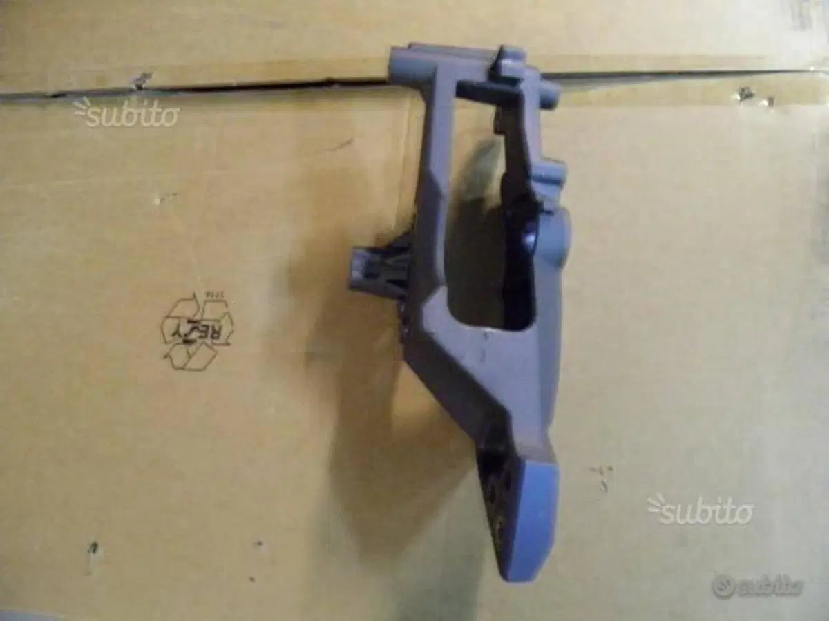 SUPPORTO MOTORE E PEDANA DESTRO BMW 650 COUNTRY (2)