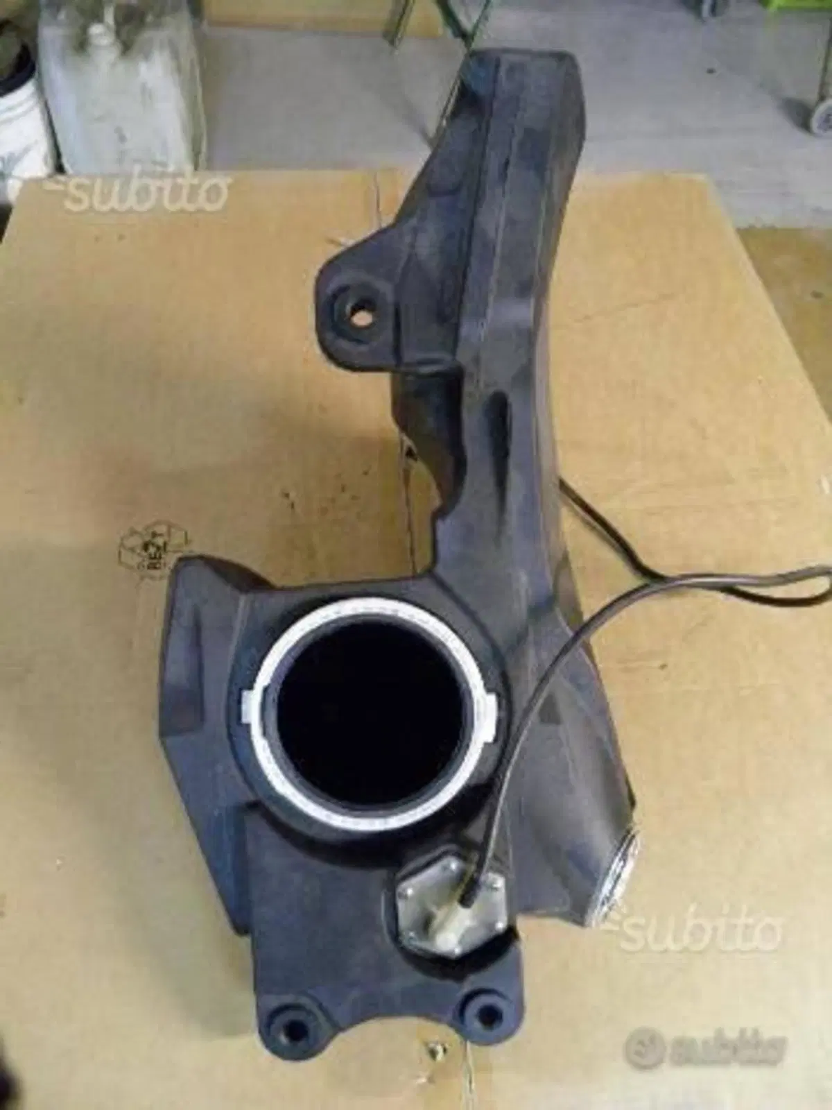 SERBATOIO BENZINA USATO PER BMW 650 COUNTRY.