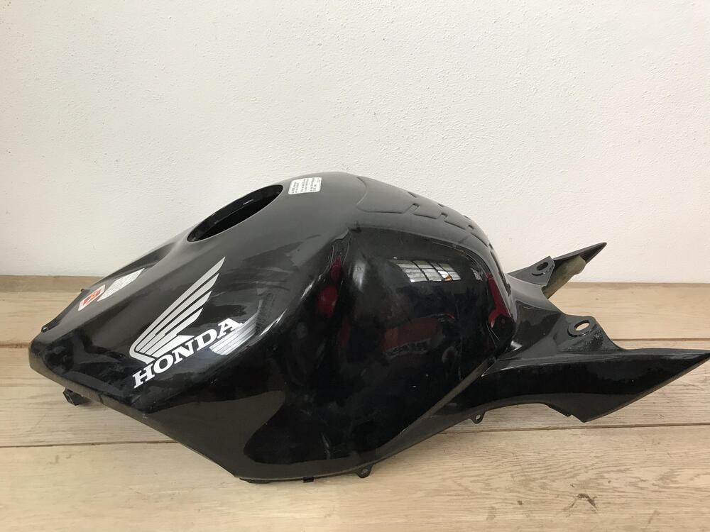 Serbatoio-Coperchio Honda CBR 1000 RR 2006 (3)