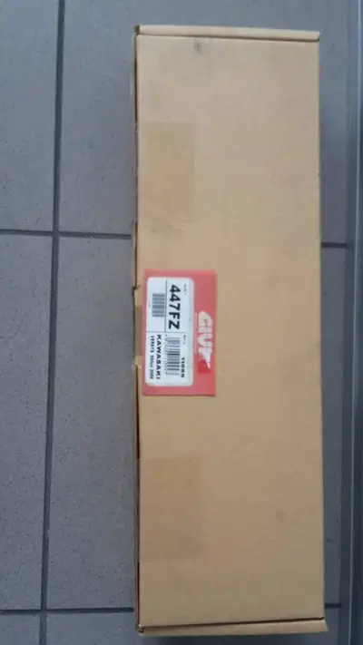 GIVI 447FZ Attacco Posteriore bauletto Versys 650