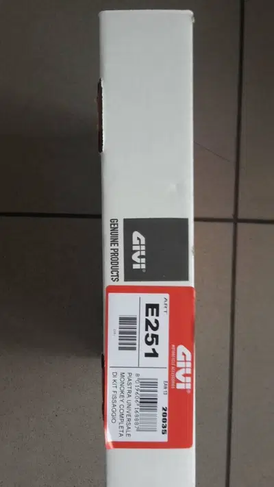 GIVI E251 PIASTRA UNIVERSALE MONOKEYCOMPL. DI KIT