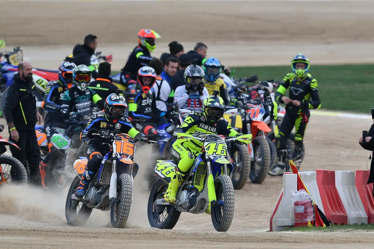 100 km dei campioni: vincono Valentino Rossi e Luca Marini (8)