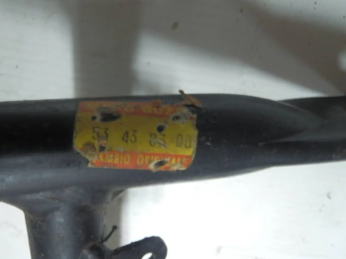 Cavalletto centrale Moto Guzzi 53430300 (2)
