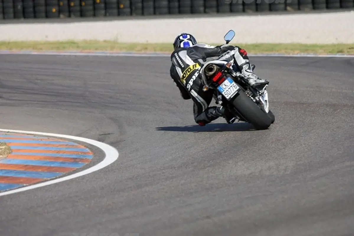 HONDA CBR 600 RR (15)