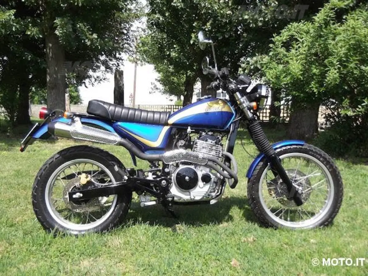Le Strane di Moto.it. Special Honda SLR 650 scrambler