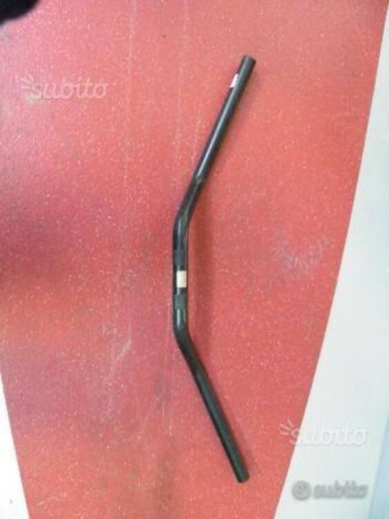 MANUBRIO APRILIA NUOVO CODICE AP8118071 (2)