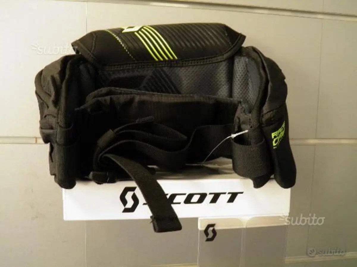 MARSUPIO SCOTT HIP-BELT RACE DAY NERO CON 5 TASCHE (2)