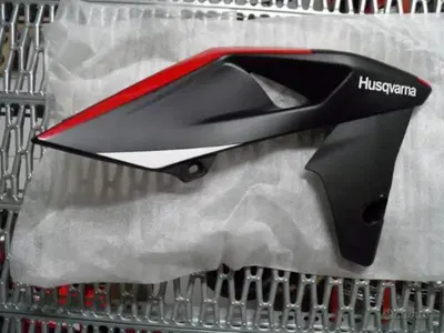 FIANCHETTO DESTRO PER HUSQVARNA 630