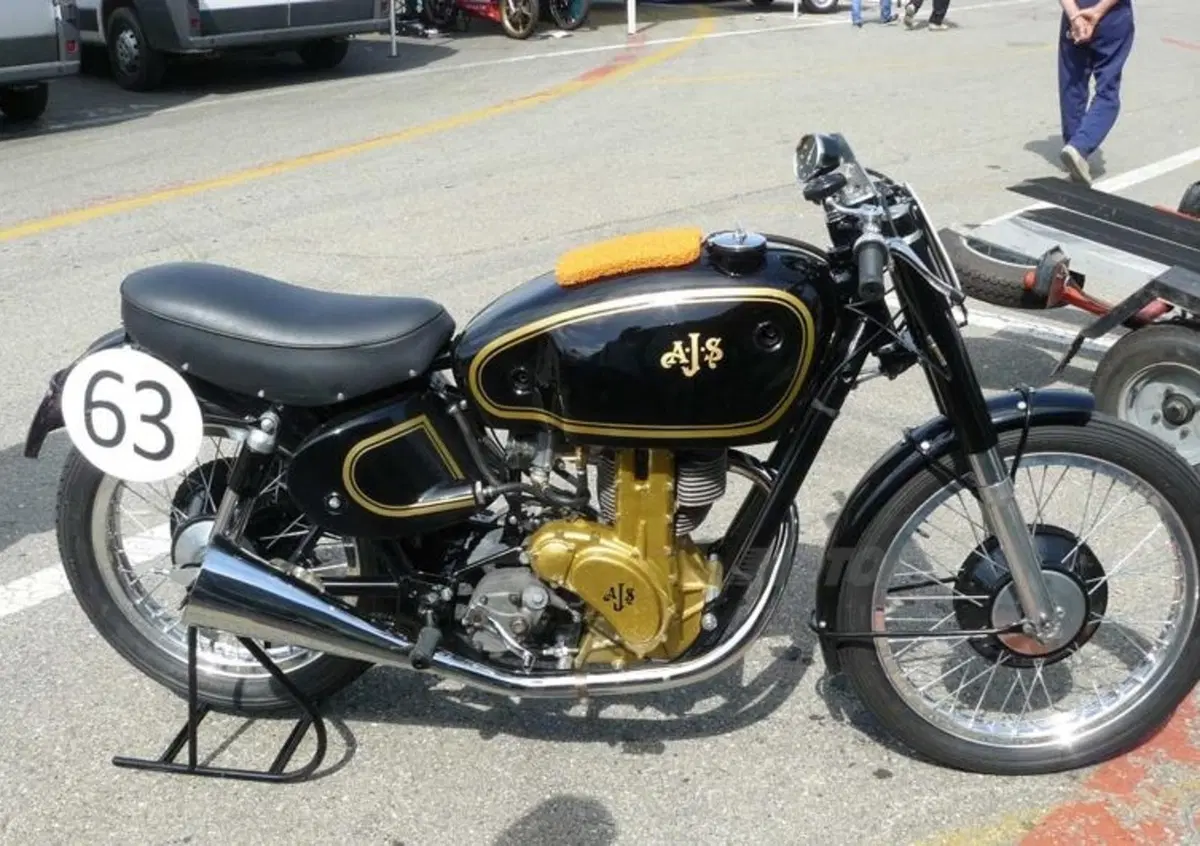 Massimo Clarke: a Varano le pi&ugrave; belle moto da corsa degli anni '50 e '60