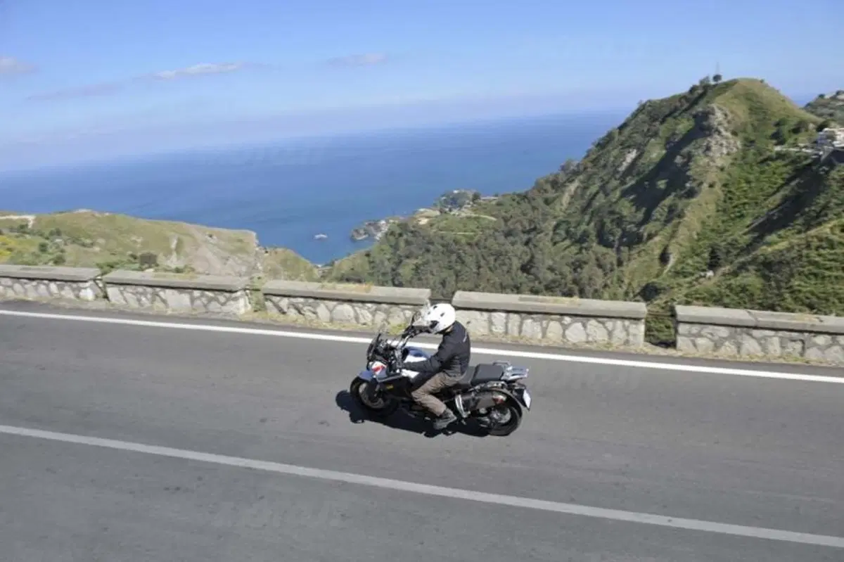 Test Pirelli Scorpion Trail. A misura di maxi enduro (2)