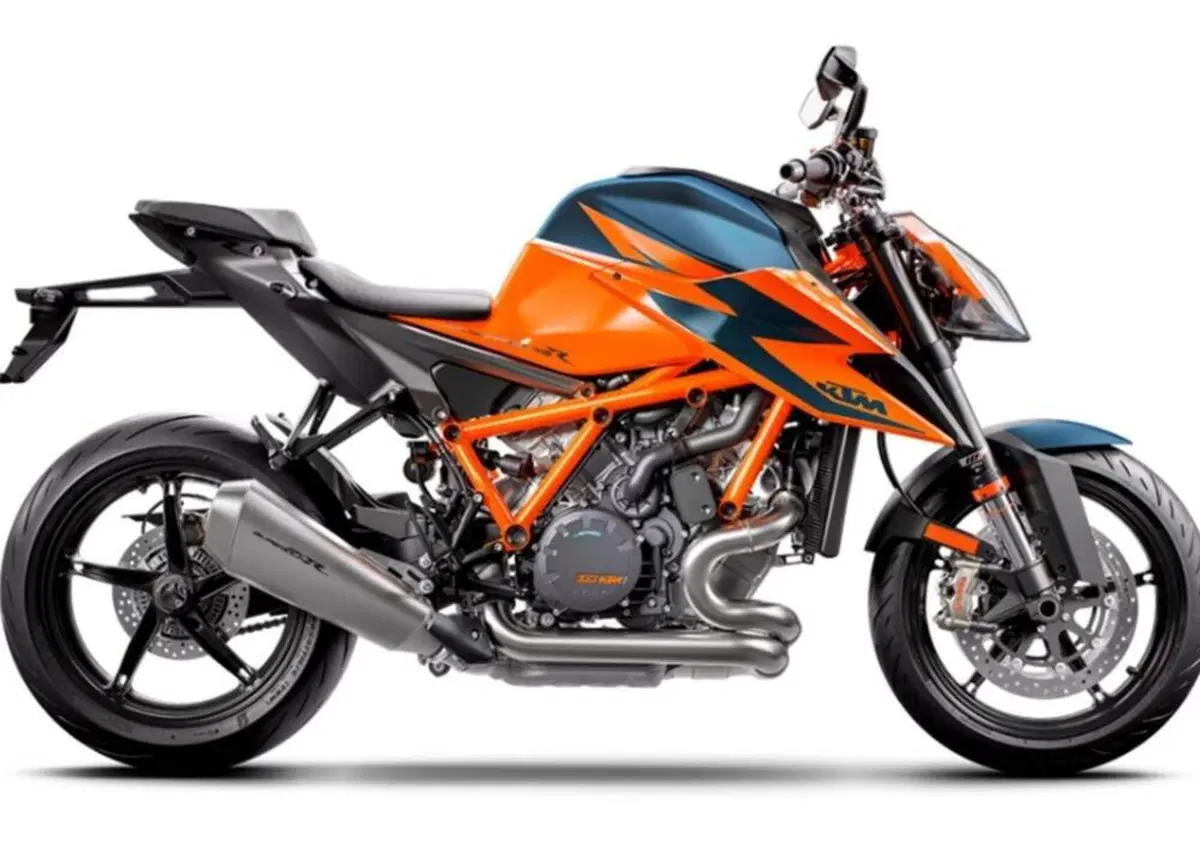 KTM 1290 Super Duke GT: nuova versione su base “R” 2020 in arrivo