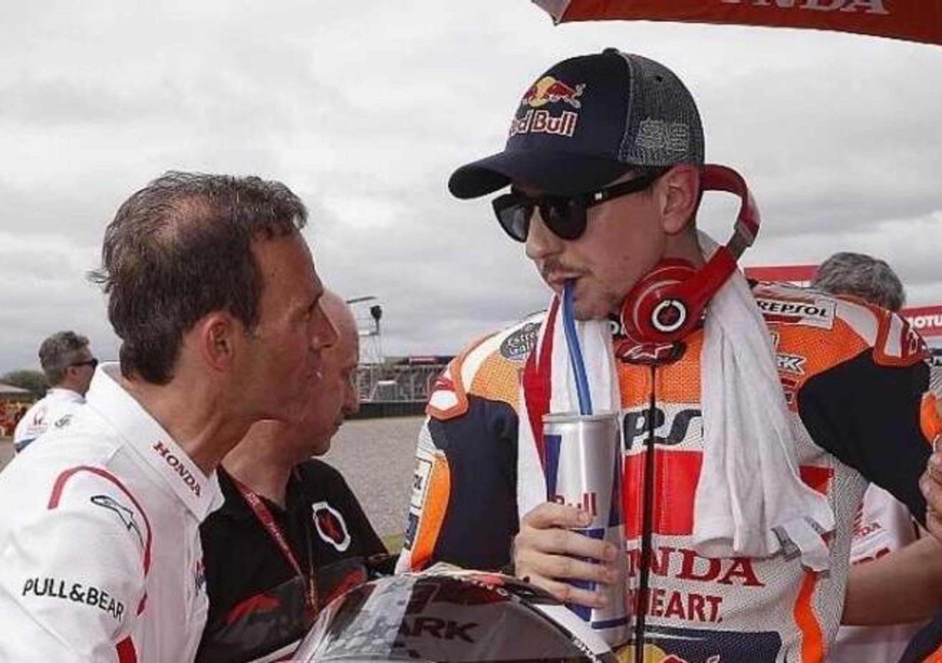 MotoGP. Alberto Puig: Lorenzo ci ha provato con la Honda ma non era felice