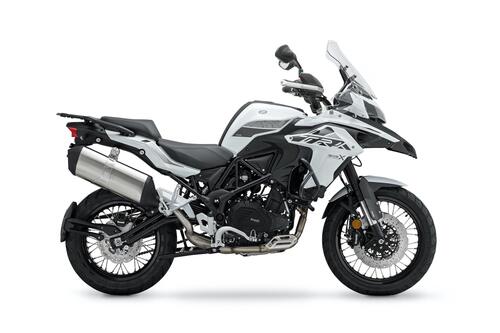 Benelli: nuova TRK 502 X 2020, foto e prezzi (6)