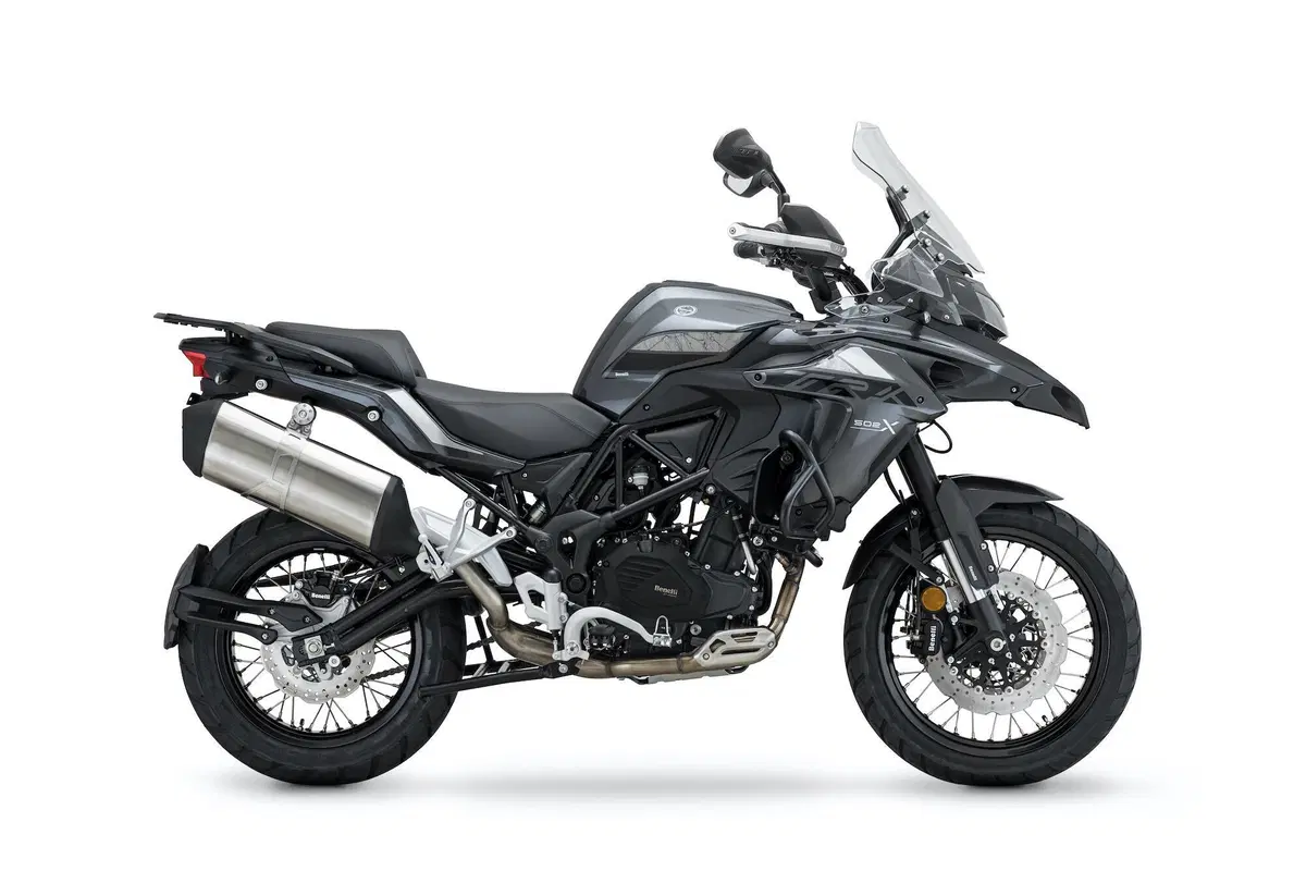 Benelli: nuova TRK 502 X 2020, foto e prezzi (10)