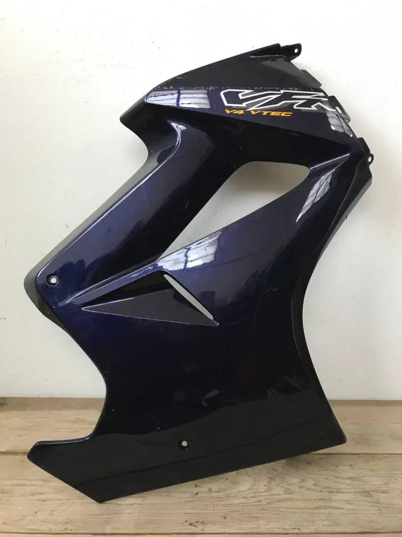 Carena lat dx I Honda VFR 800 vtech S.L (7)
