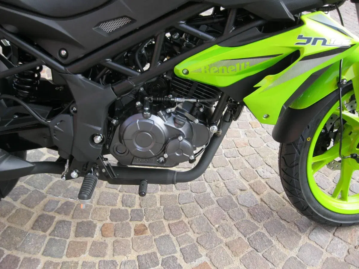 Benelli BN 125 (2021 - 25) (17)