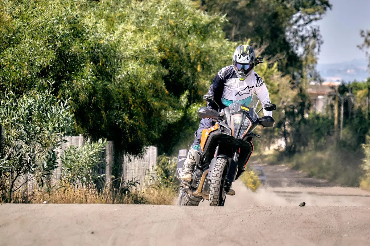 Pirelli Scorpion Rally STR: TEST - R1250GS, Multistrada Enduro, 1290ADV S (9)