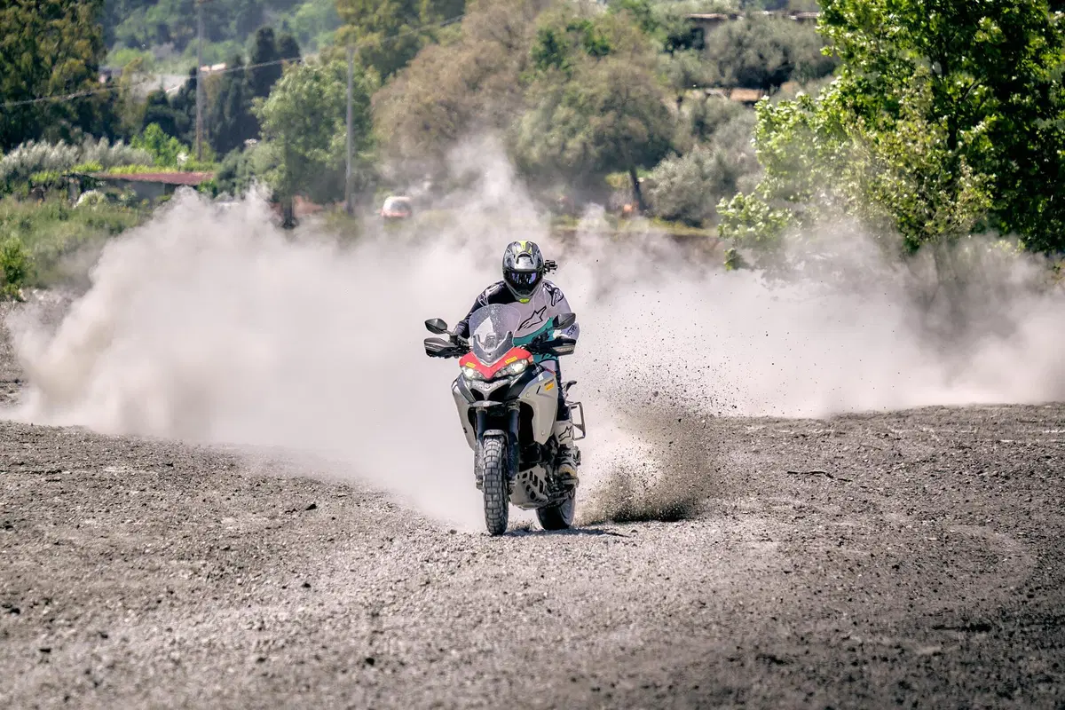 Pirelli Scorpion Rally STR: TEST - R1250GS, Multistrada Enduro, 1290ADV S (15)