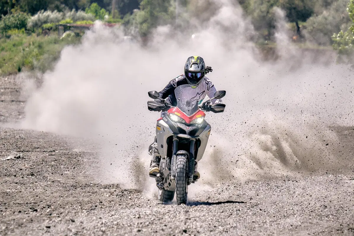 Pirelli Scorpion Rally STR: TEST - R1250GS, Multistrada Enduro, 1290ADV S (19)