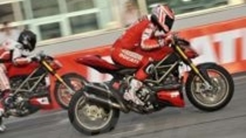 Al WDW 2012 i piloti Ducati si sfidano in gara