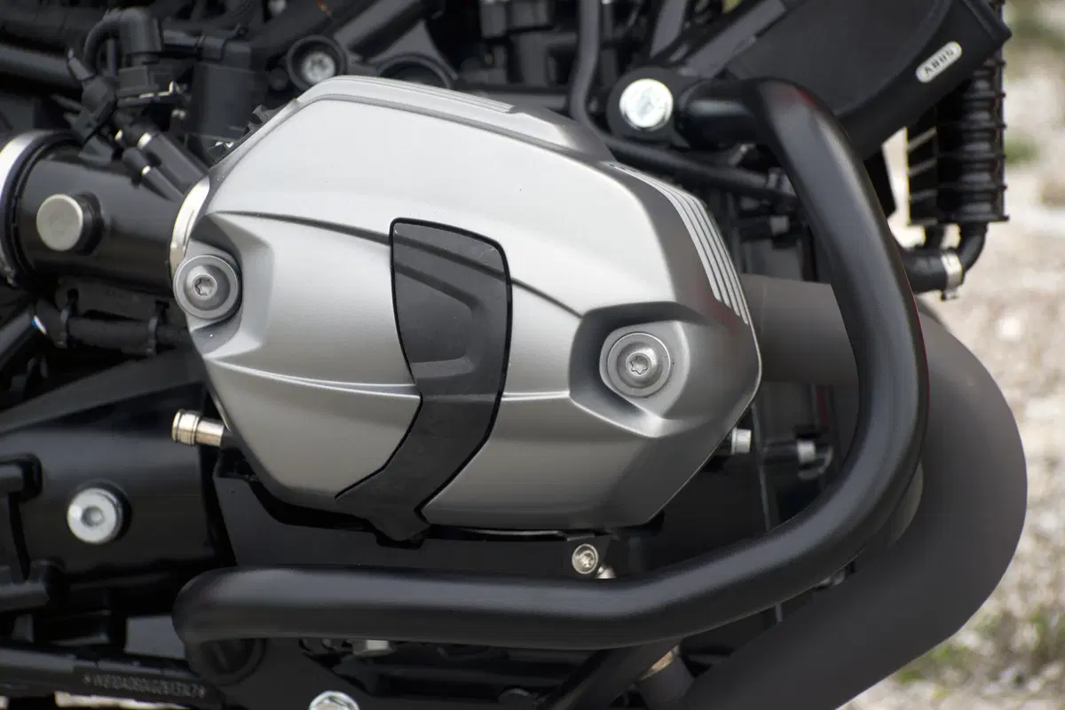 BMW R nineT Luismoto, aria di Paris-Dakar (12)