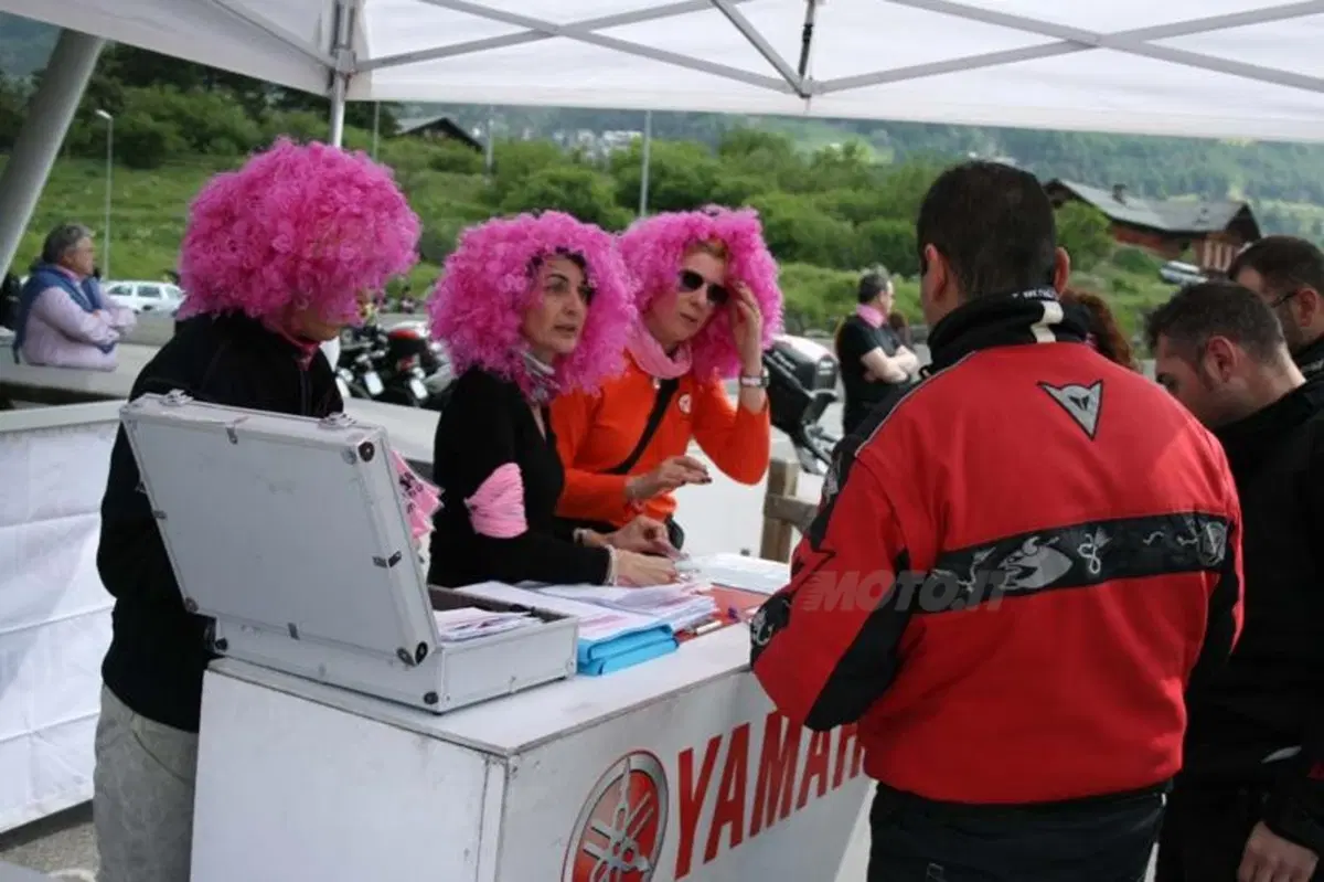 Yamaha TMAX e Ben Spies al Giro d'Italia tagliano per primi il traguardo (2)