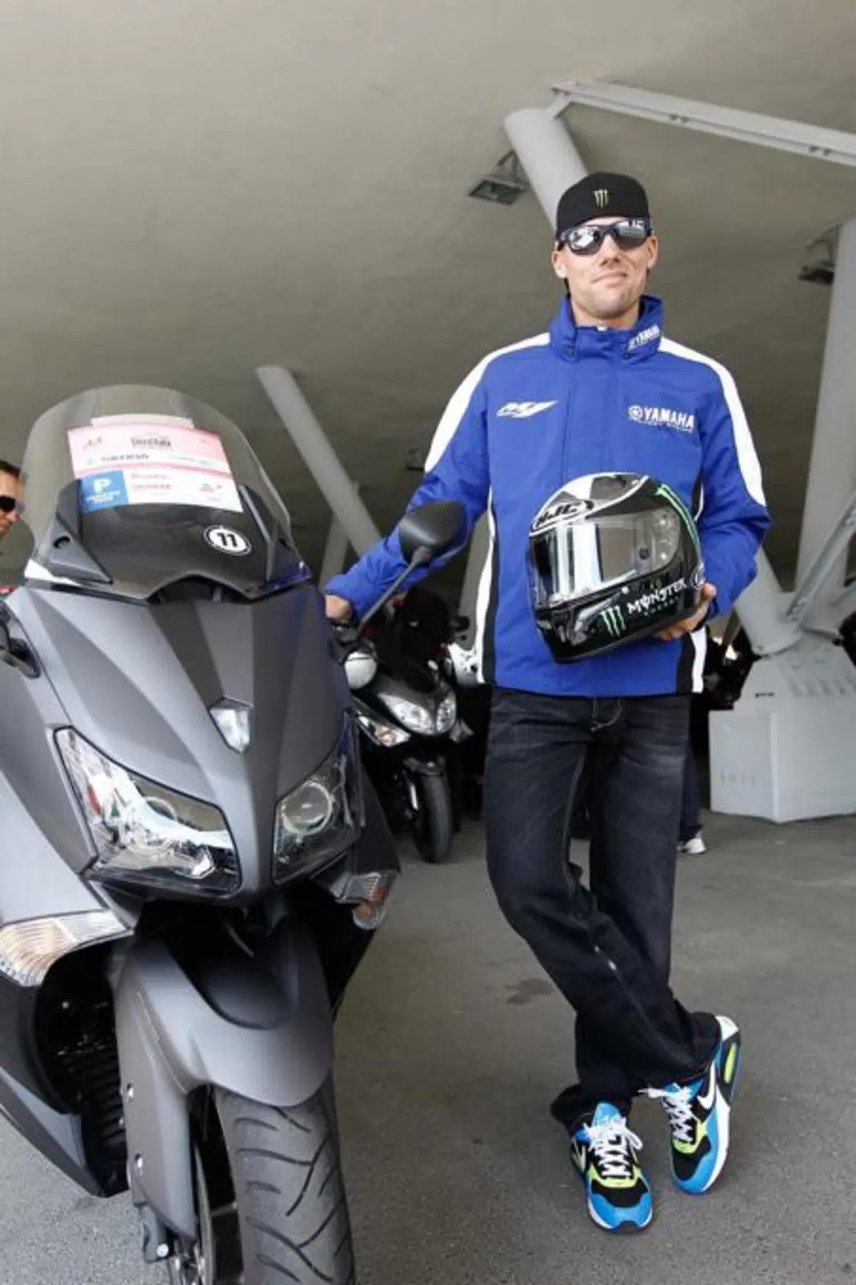 Yamaha TMAX e Ben Spies al Giro d'Italia tagliano per primi il traguardo (7)