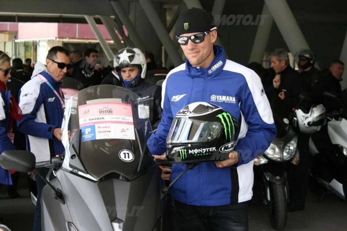 Yamaha TMAX e Ben Spies al Giro d'Italia tagliano per primi il traguardo (11)