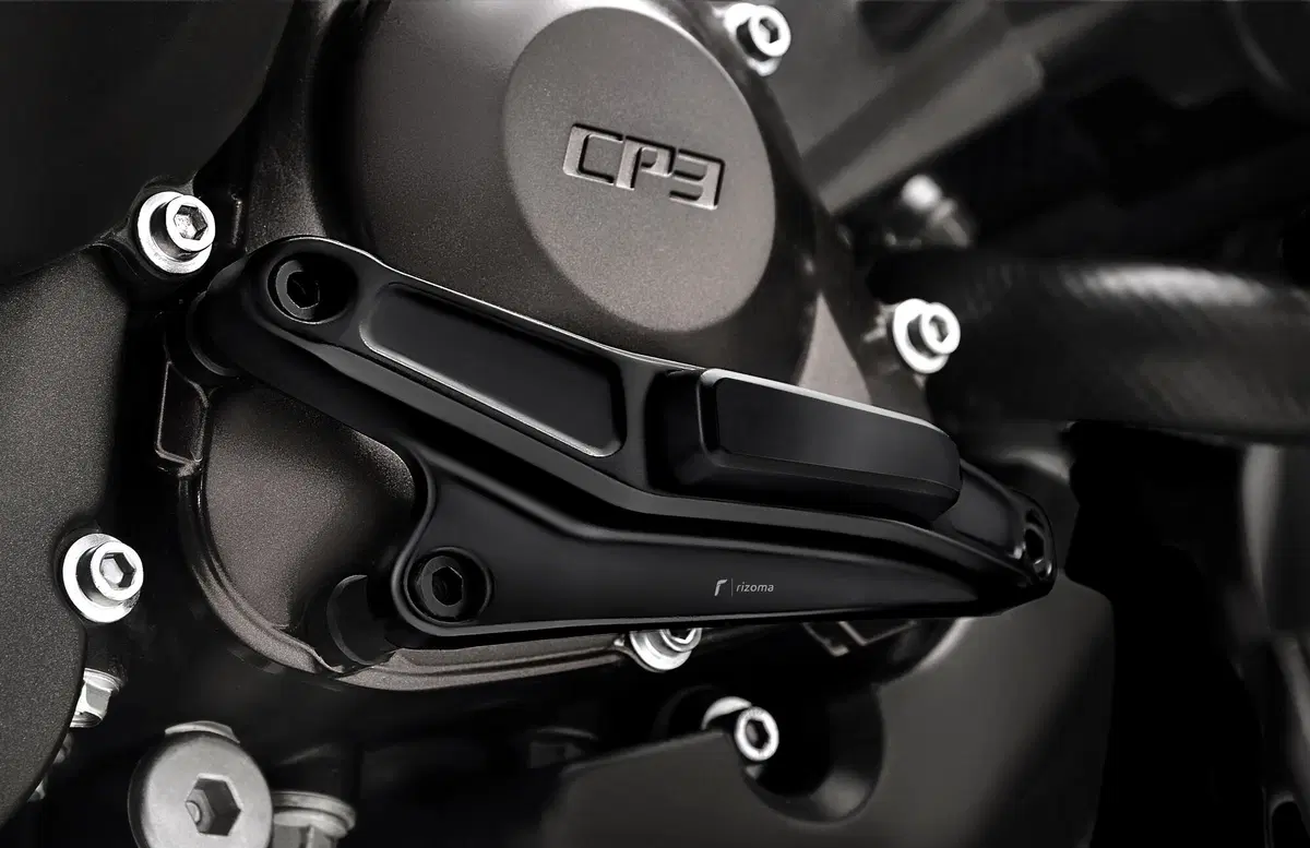 Linea Rizoma per la Yamaha MT-09 (2)